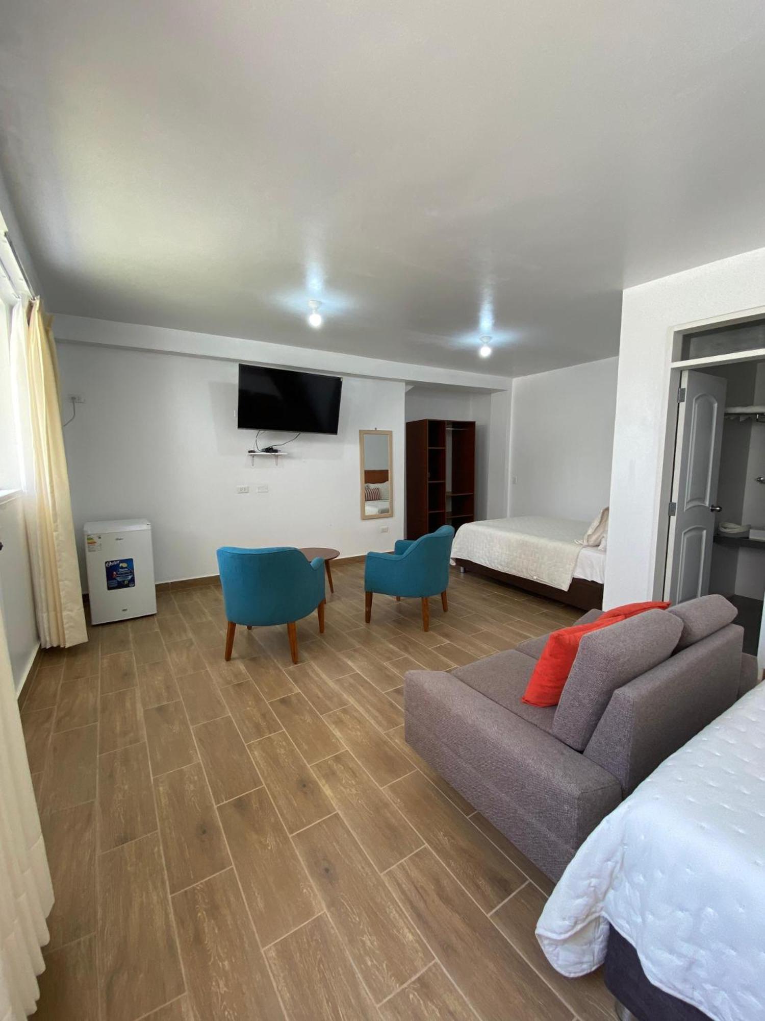 Prim Hotel Вичаито Екстериор снимка