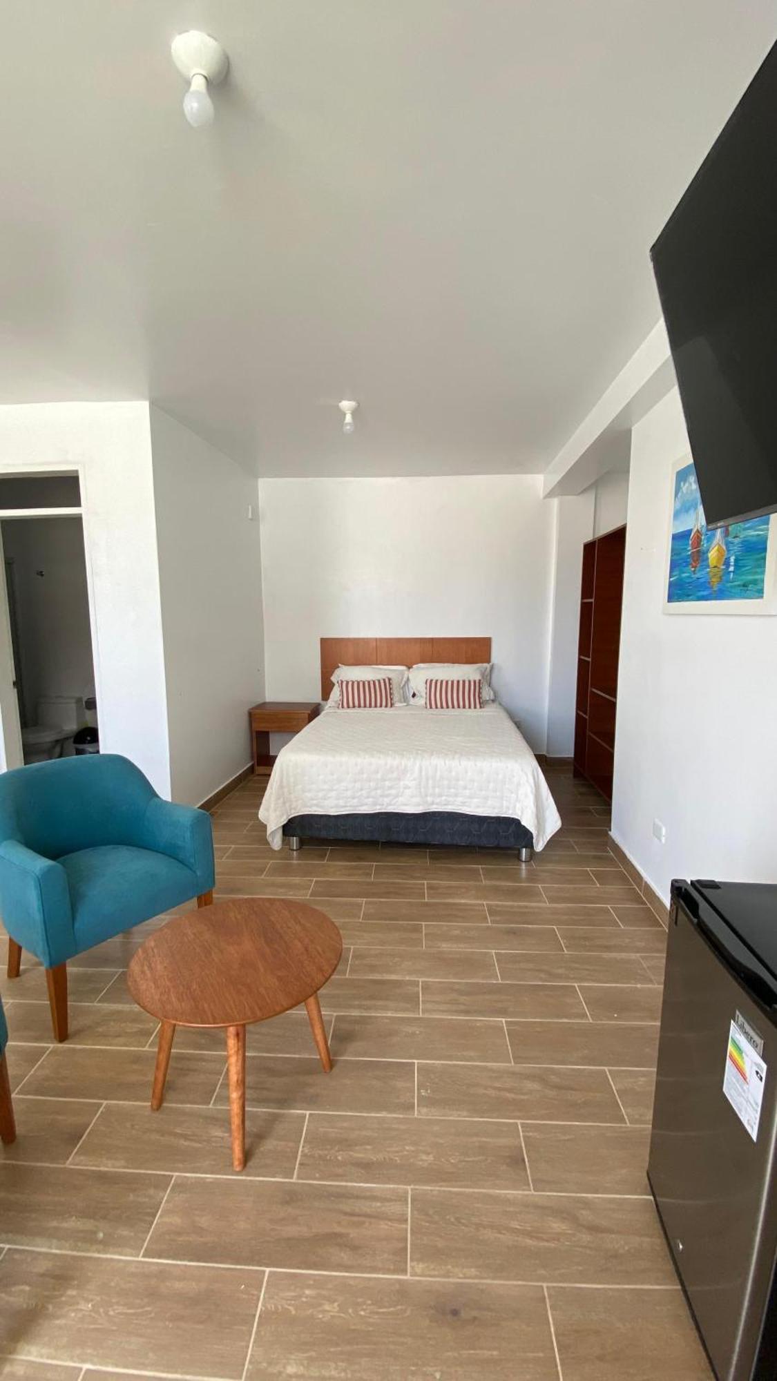 Prim Hotel Вичаито Екстериор снимка