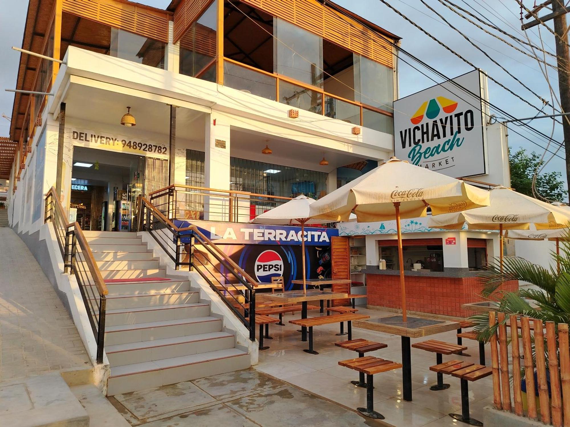 Prim Hotel Вичаито Екстериор снимка