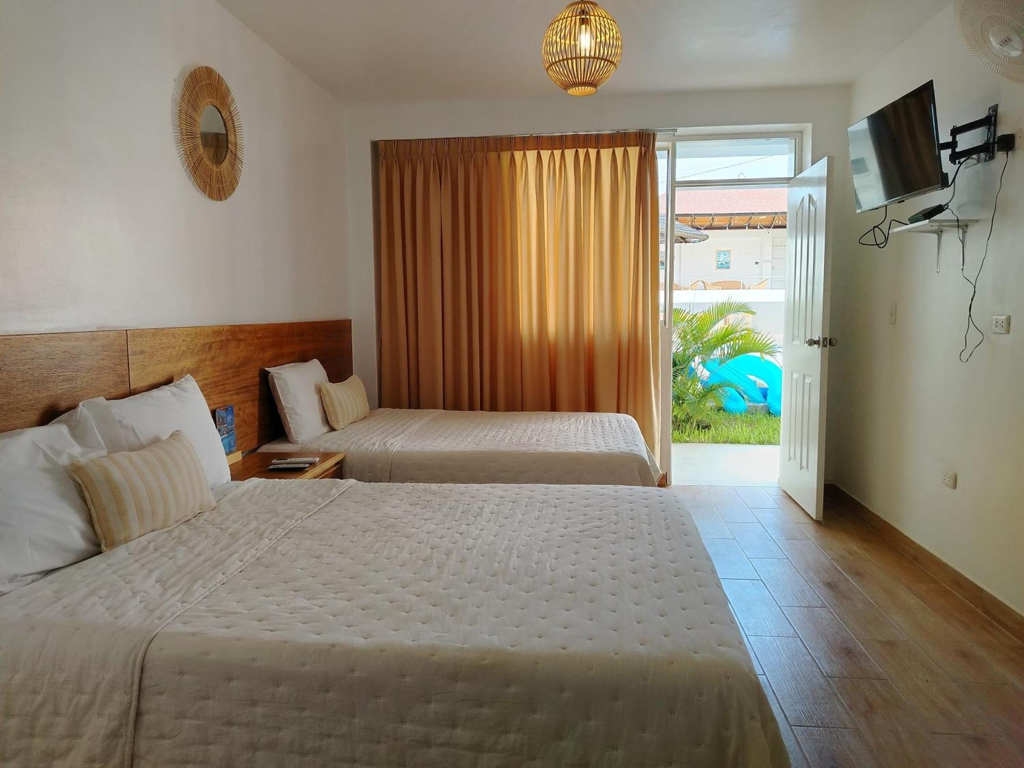 Prim Hotel Вичаито Екстериор снимка